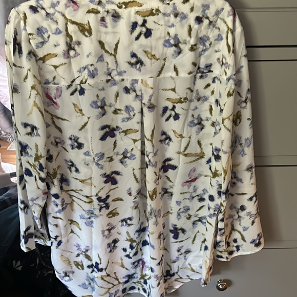 women’s blouse - Picture 2 of 2